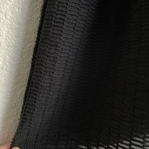 Armani Exchange Women’s Textured Pleated A-Line Skirt 2 Black - Picture 5 of 12